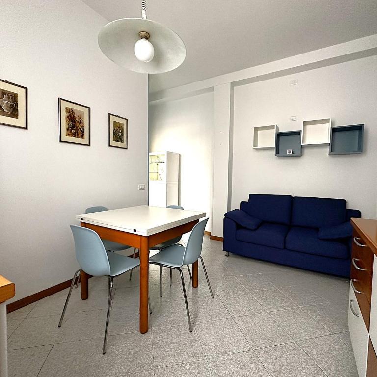 OVEST - Appartamenti - Appartamento con 2 Camere da Letto - 6