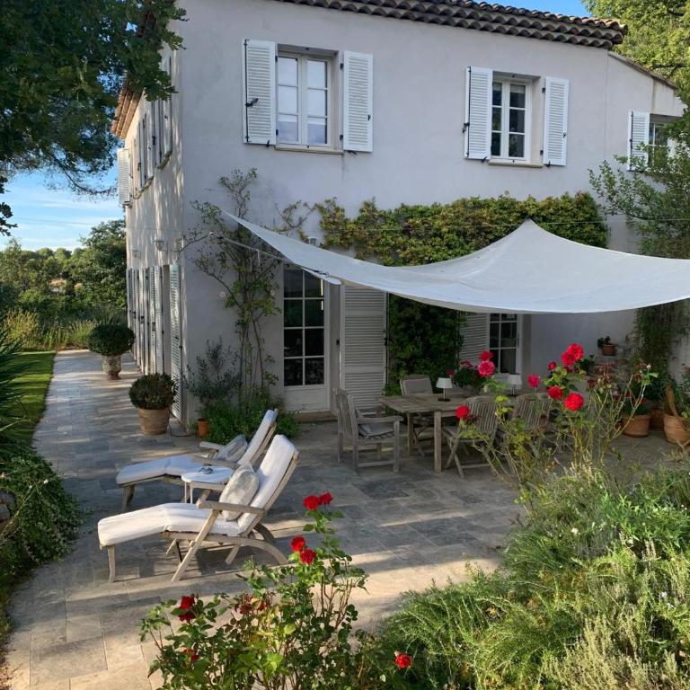 Lou Pantai, House, 5 bedrooms, 8 people, AC, Pool, Large garden,4km from AIX EN PROVENCE - Maison 5 Chambres - 6