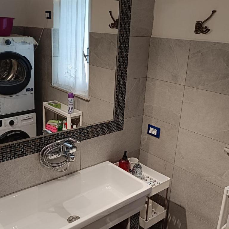 La Graziosa in Villa wifi parcheggio gratuito self check-in zona Lerici Guercio - Villa con 3 Camere da Letto - 44