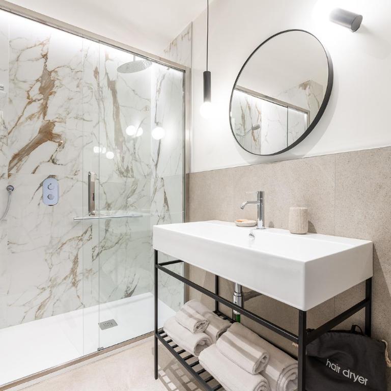 Karalin Sonnino Suites - Suite King con Balcone - 6