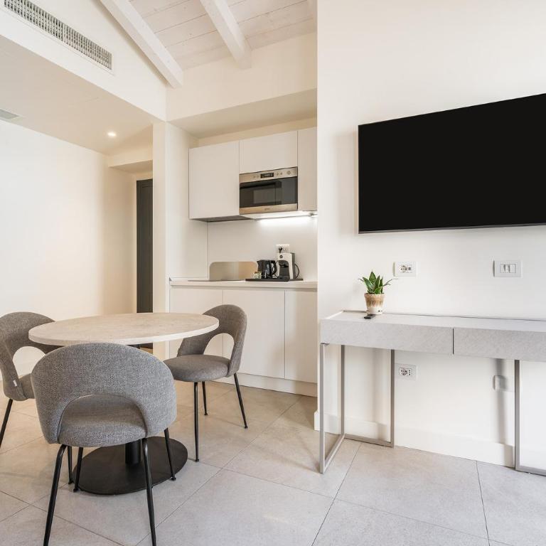 Karalin Sonnino Suites - Junior Suite con Terrazza - 3