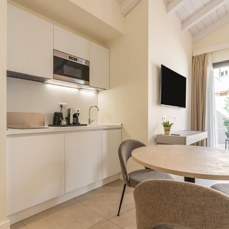 Karalin Sonnino Suites - Junior Suite con Terrazza - 6