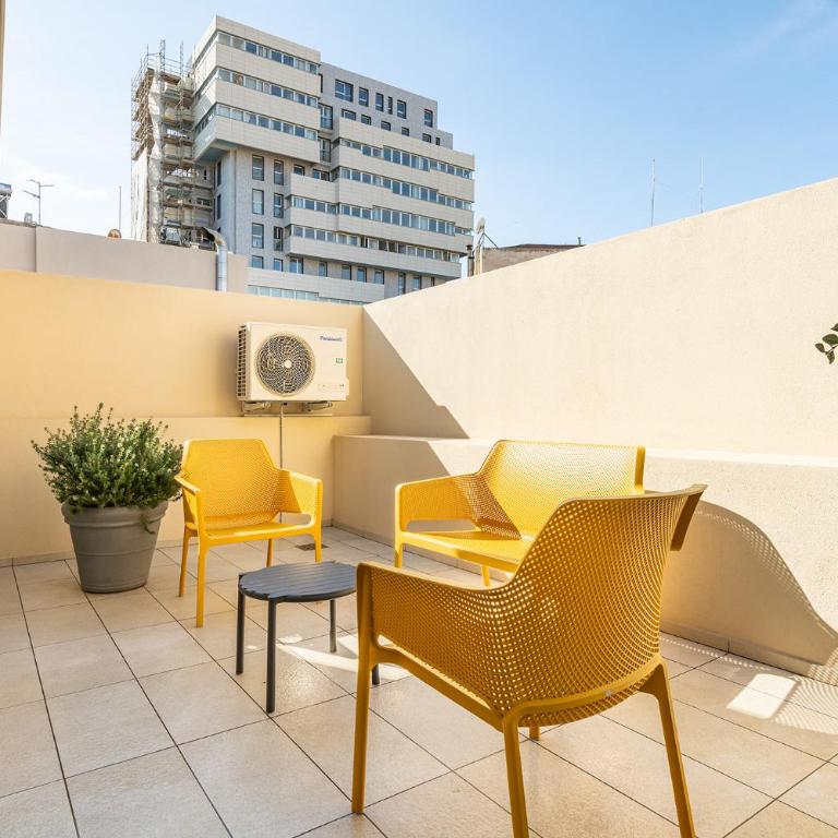 Karalin Sonnino Suites - Camera Matrimoniale con Terrazza - 7