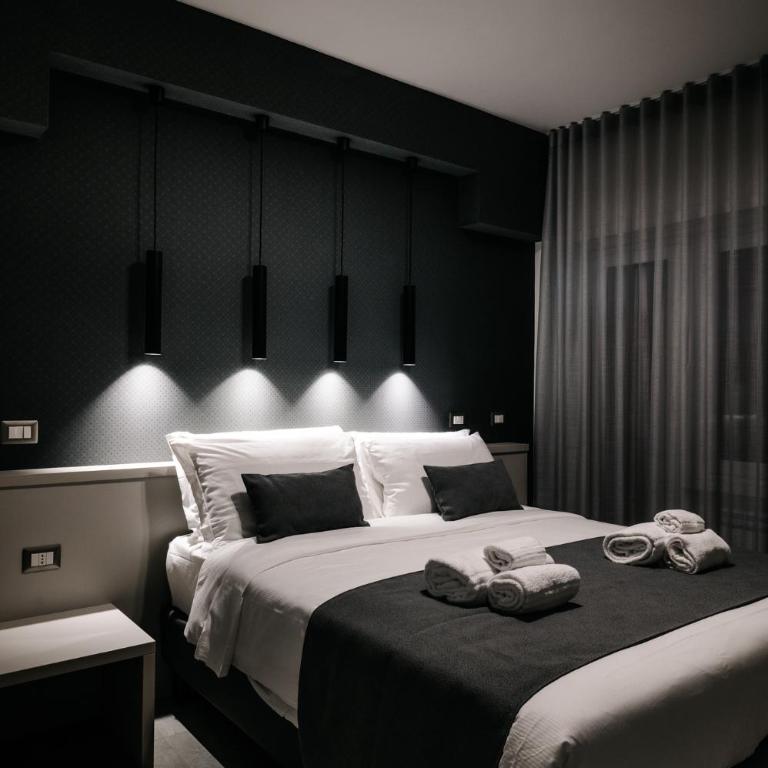 B&B Lumas Up - Double or Twin Room with Private Bathroom - 8
