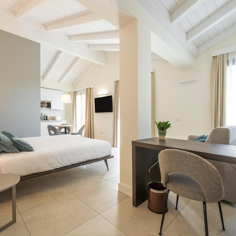 Karalin Sonnino Suites - Suite con Terrazza - 6