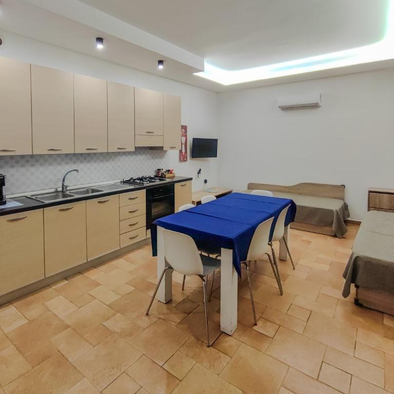Case Vacanze Mare Nostrum - Villas in front of the Beach with Pool - Casa Vacanze - 3