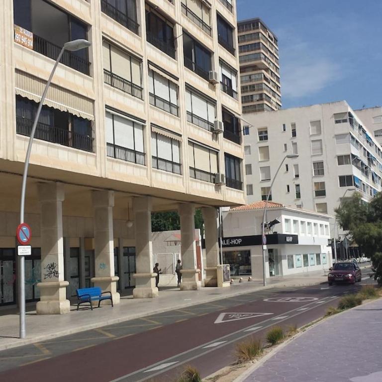 BENIDORM PRIMERISIMA LINEA De PLAYA - Apartamento de 2 dormitorios - 50