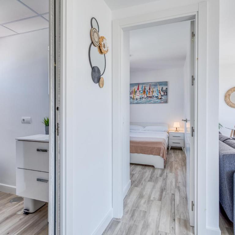 Apartamentos Donato by Croma - Two-Bedroom Apartment - 24