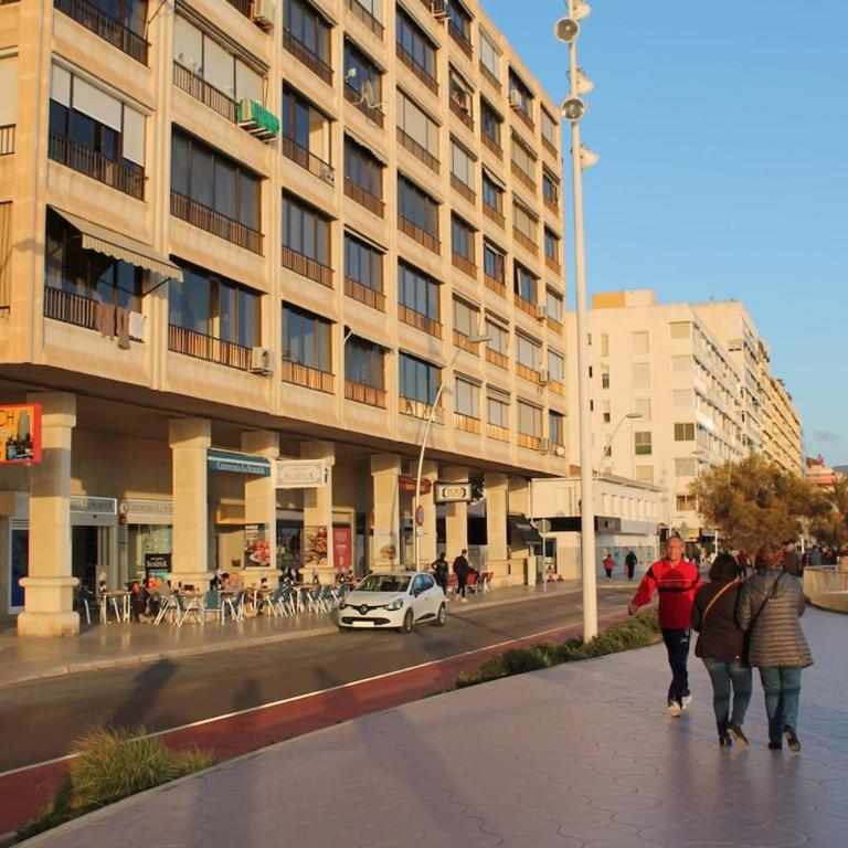 BENIDORM PRIMERISIMA LINEA De PLAYA - Apartamento de 2 dormitorios - 86