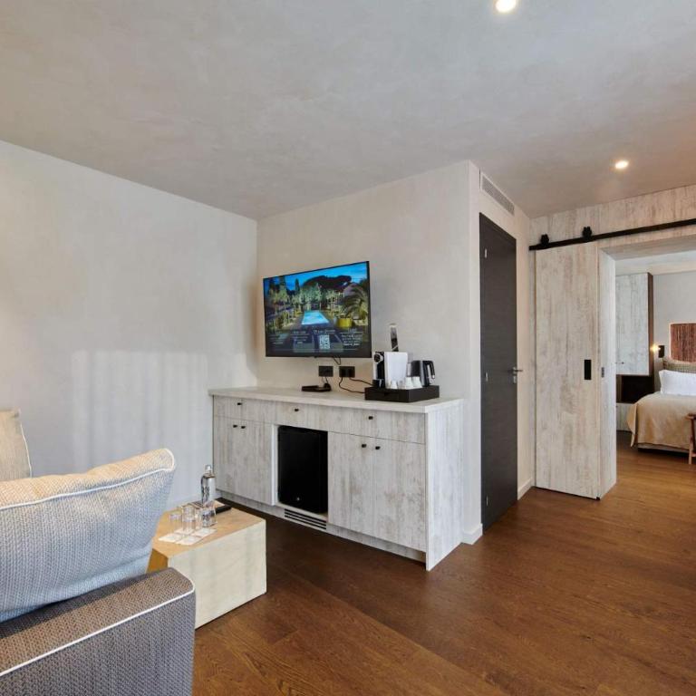 Villa Cosy, hotel & spa - Suite Junior avec Baignoire Spa - 3