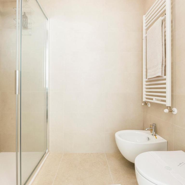 Waterfront Luxury Studio, FREE Parking, AC, NETFLIX & WIFI By Tilo Lux - Apartment with Sea View - 19