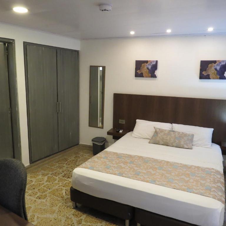 HOTEL A & A SANTA ALEJANDRIA - Habitación Doble Estándar - 5