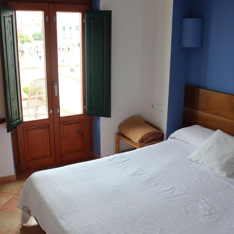 Hostal Cristina - Habitación Doble - 1 o 2 camas - 1