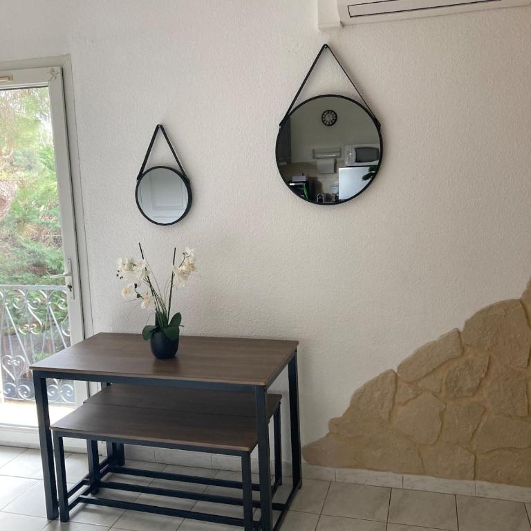 Appartement dans villa à 600m de la plage - One-Bedroom Apartment - 9