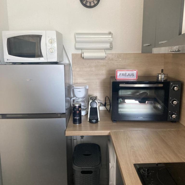 Appartement dans villa à 600m de la plage - One-Bedroom Apartment - 11