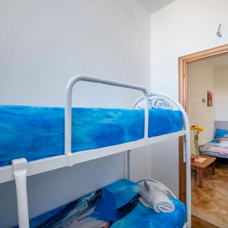 Riviera Room BB Controvento - Family Room - 12