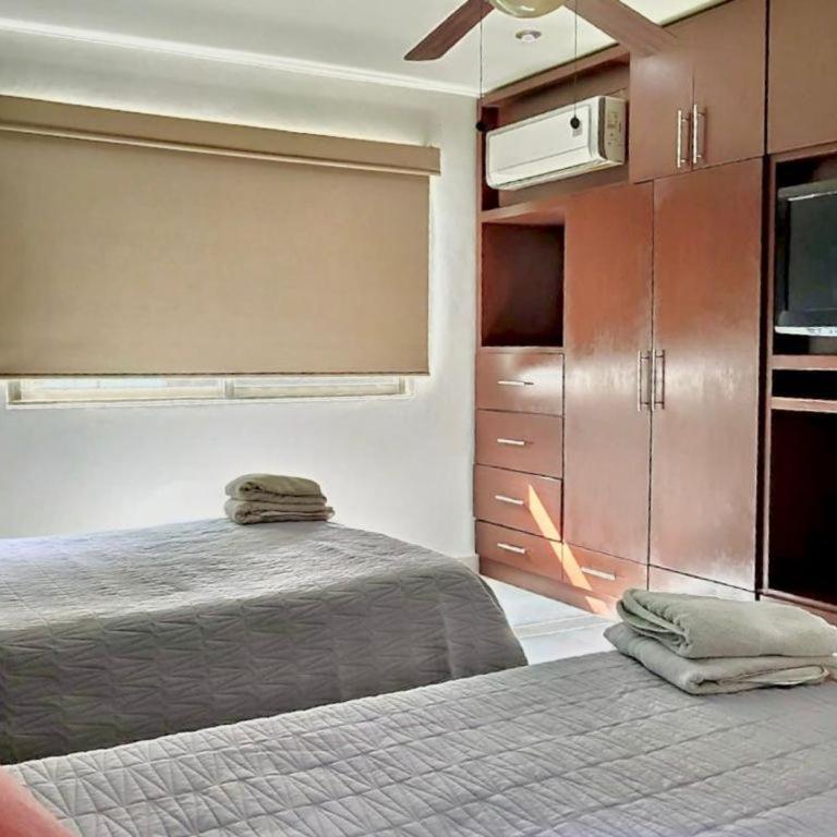 Ubicacion privilegiada con encanto y vibra local - Casa de 4 dormitorios - 16