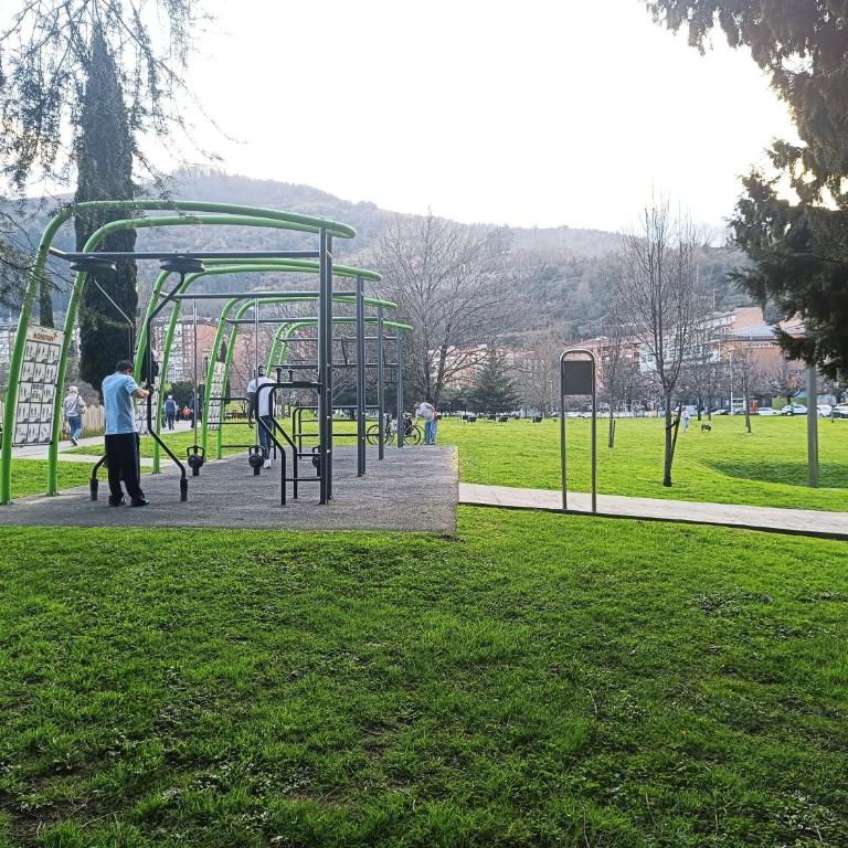 Zamakola Apartamento reformado y confortable con calefacción - Two-Bedroom Apartment - 20