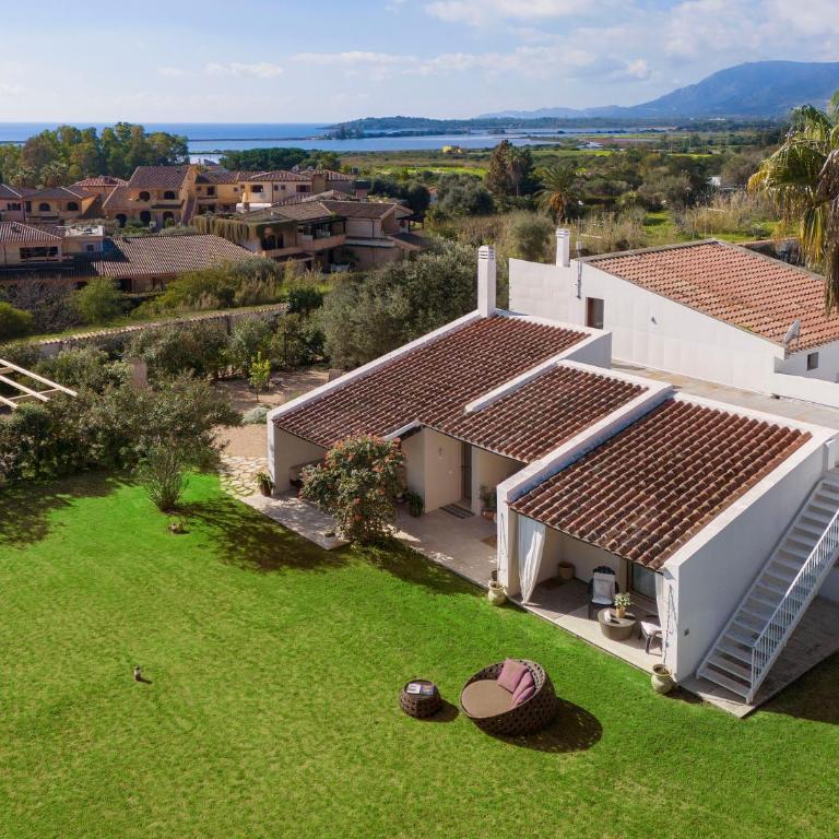 Villa Olga con accesso privato alla spiaggia di Nora - Villa - 10
