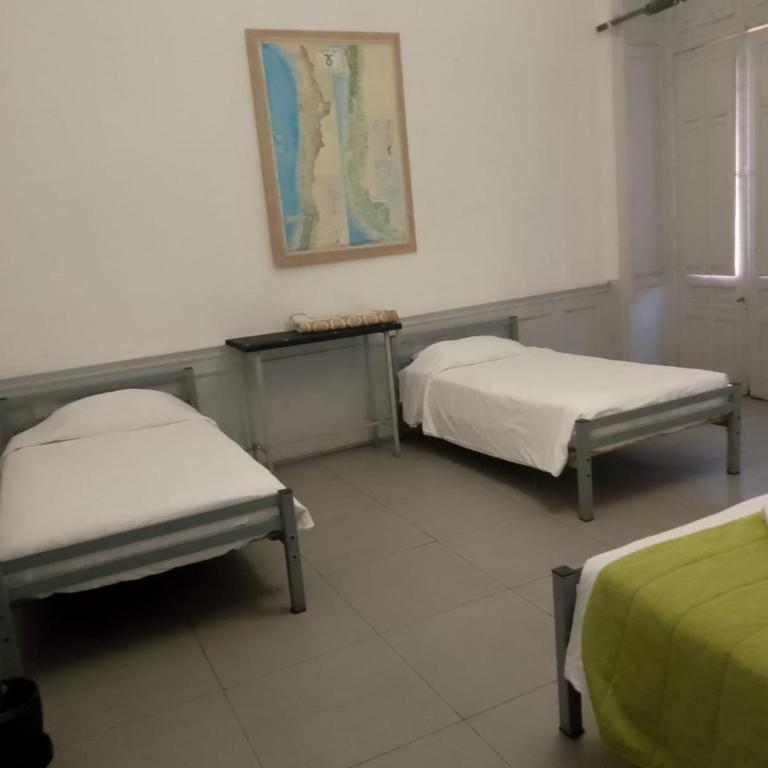 Happy House Hostel - Habitación Cuádruple con baño compartido - 3