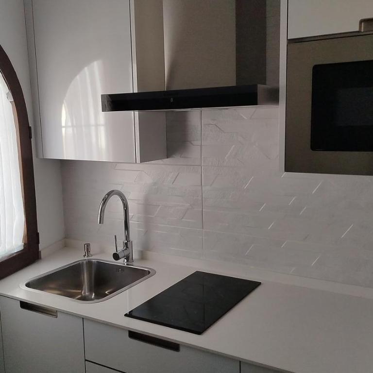 Apartamentos San Pedro - Habitación Deluxe con cama extragrande - 10