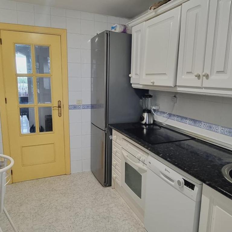 Duplex Nueva Andalucía con maravillosas vistas al mar - Apartamento de 3 dormitorios - 11