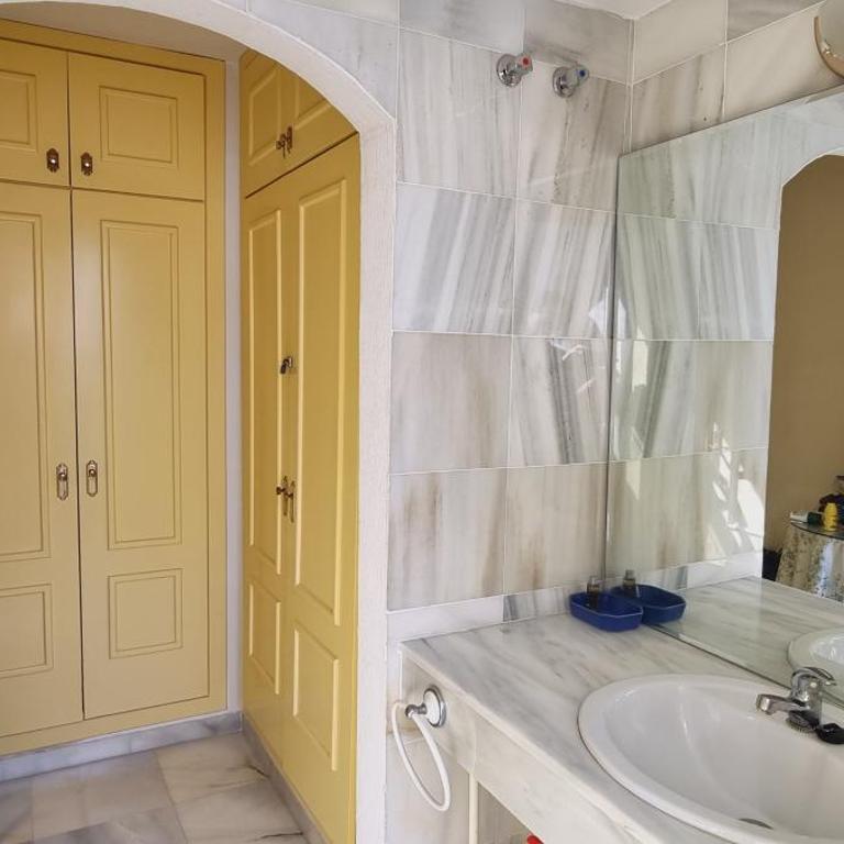 Duplex Nueva Andalucía con maravillosas vistas al mar - Apartamento de 3 dormitorios - 14