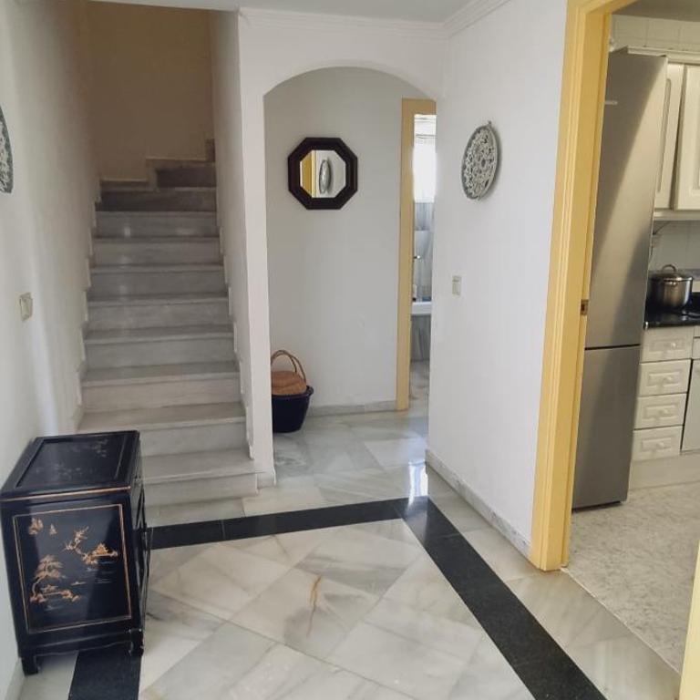 Duplex Nueva Andalucía con maravillosas vistas al mar - Apartamento de 3 dormitorios - 16
