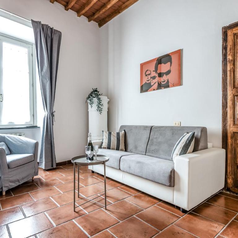 Hostly-Maison L'Arancio-Large House near the Tower - Three-Bedroom Premium Apartment - 19