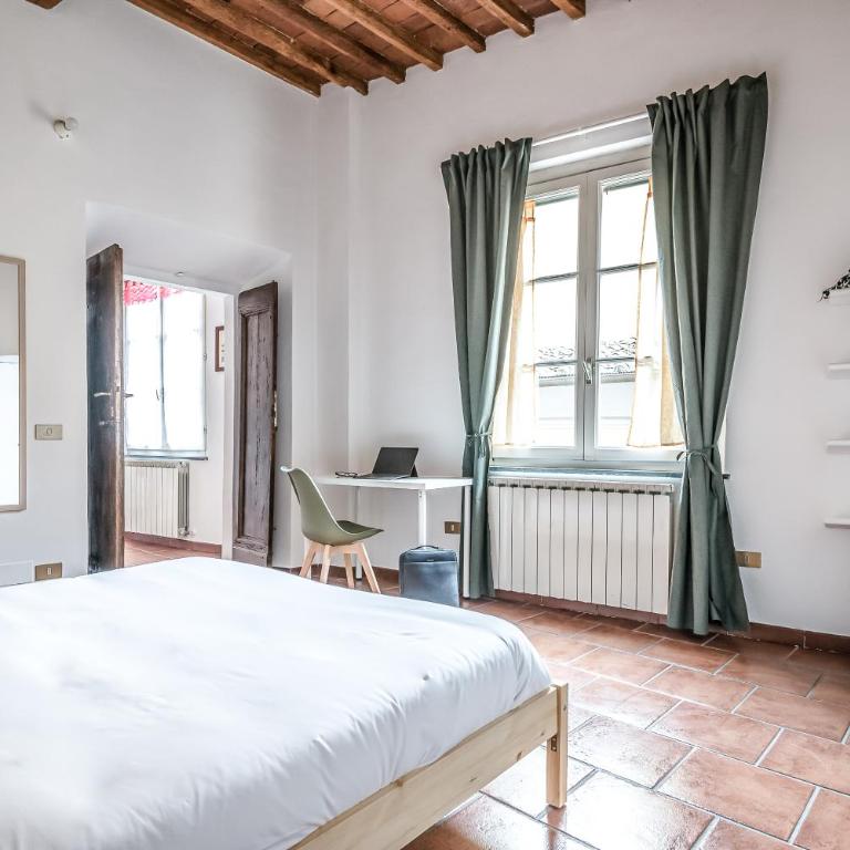 Hostly-Maison L'Arancio-Large House near the Tower - Three-Bedroom Premium Apartment - 26