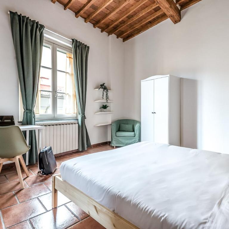 Hostly-Maison L'Arancio-Large House near the Tower - Three-Bedroom Premium Apartment - 48
