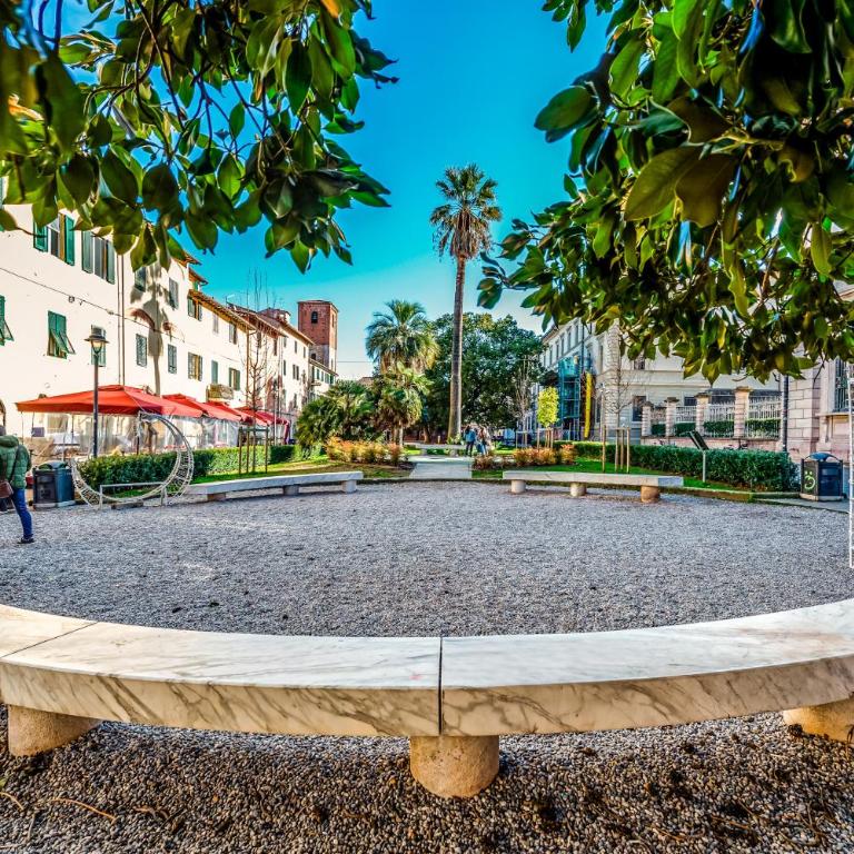 Hostly-Maison L'Arancio-Large House near the Tower - Three-Bedroom Premium Apartment - 51