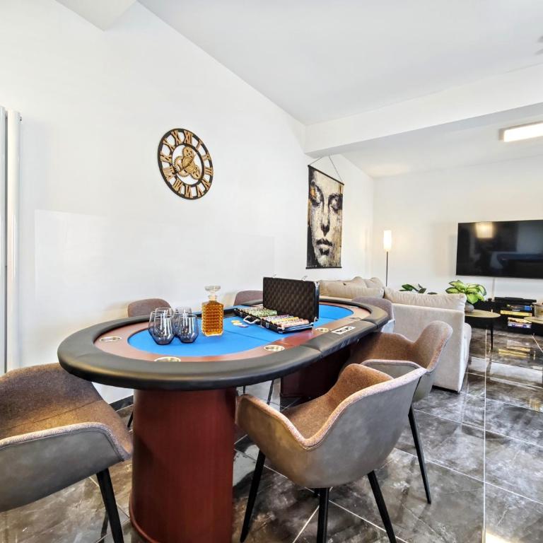 Designer Loft für bis zu 15, Whirlpool, Infrarotsauna, Billard, Pokertisch, 2 Bäder - Appartamento con 4 Camere - 30