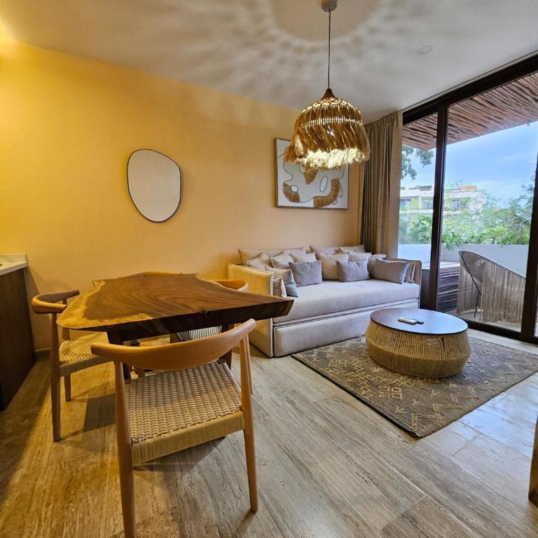 Luxe Tulum Jacuzzi - Two-Bedroom Apartment - 18