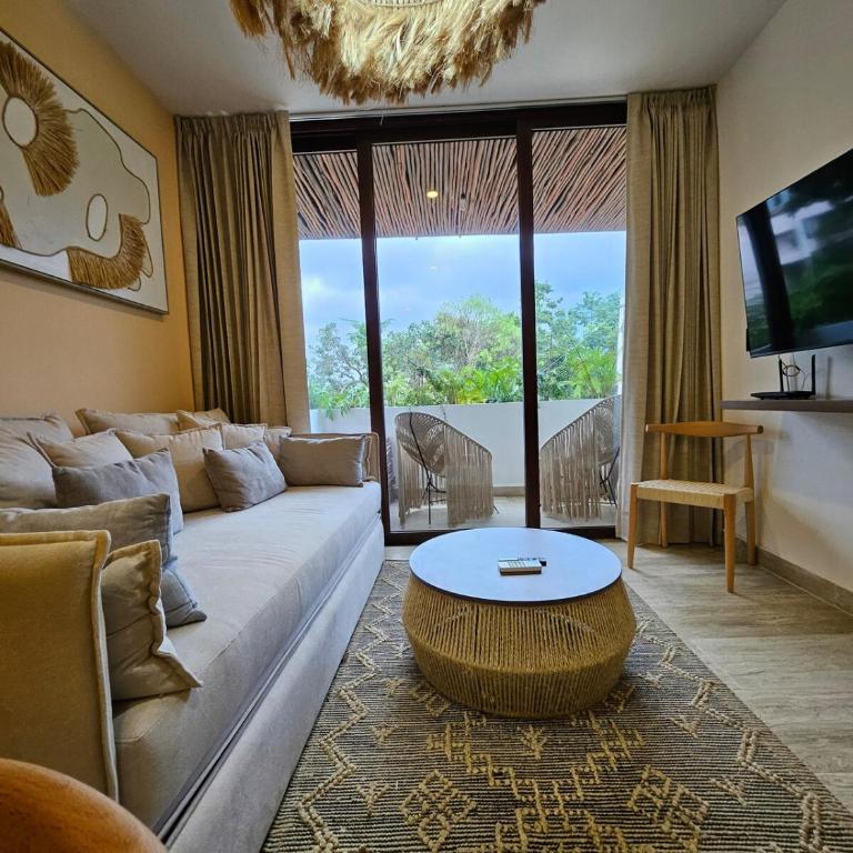 Luxe Tulum Jacuzzi - Two-Bedroom Apartment - 2