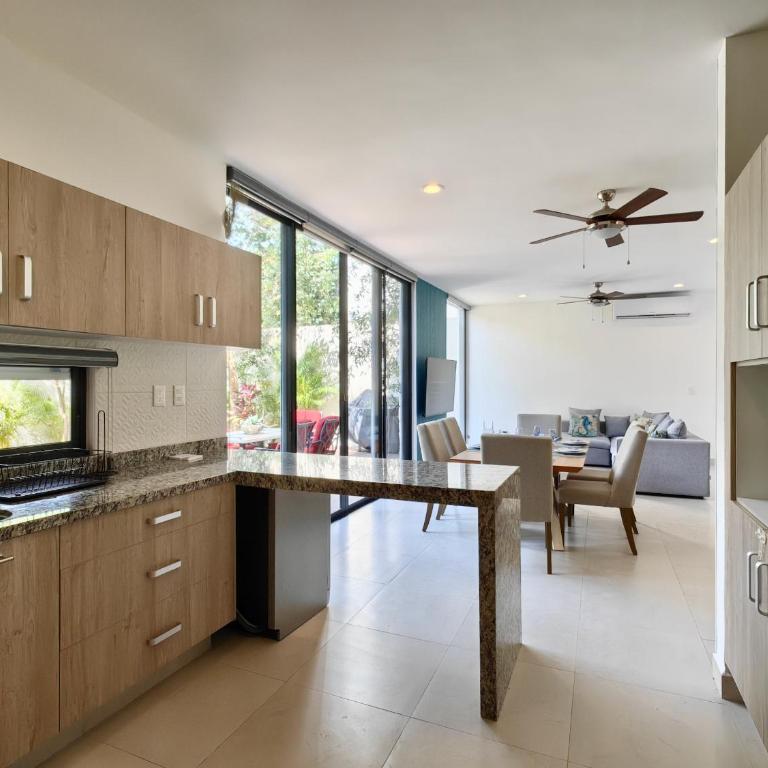 Palmara 13 by Bookking Guys - Three-Bedroom Villa - 28