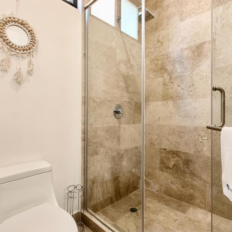 Palmara 13 by Bookking Guys - Three-Bedroom Villa - 36