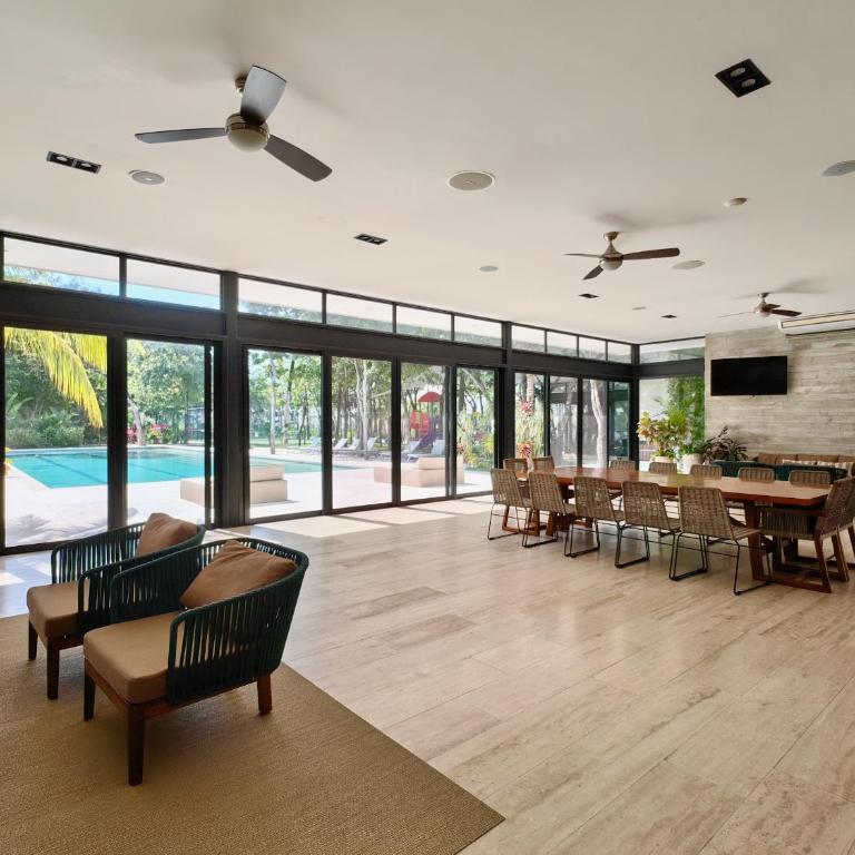Palmara 13 by Bookking Guys - Three-Bedroom Villa - 67