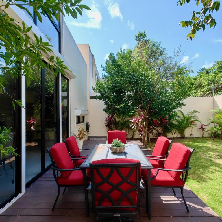 Palmara 13 by Bookking Guys - Three-Bedroom Villa - 18