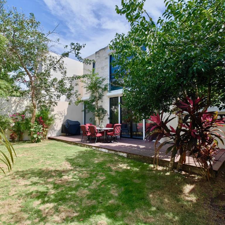 Palmara 13 by Bookking Guys - Three-Bedroom Villa - 82