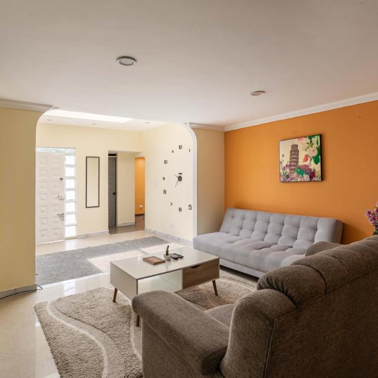 Casa Familiar al Norte de Bogotá - Casa con 1 dormitorio - 28