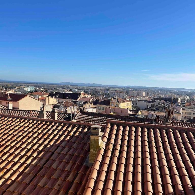 Studio Meublé-Vue Mer-Vieux Hyères- Centre Médiéval Coeur de Ville - Apartment mit 1 Schlafzimmer - 8