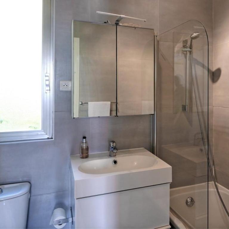 Villa Picaud - 50m from beachfront, patio, aircon - Maison 4 Chambres - 13