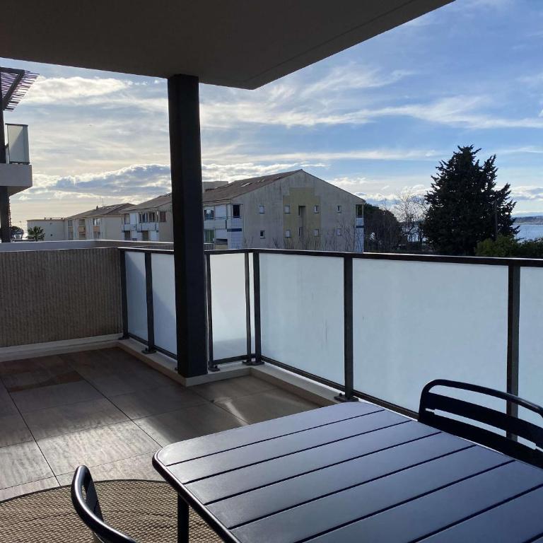 Appartement T2 avec terrasse et parking, vue sur l'étang de Thau - FR-1-553-296 - Appartement - 10