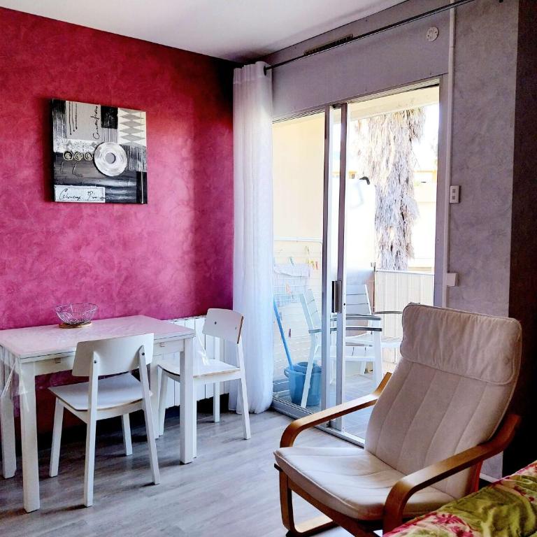 Studio confortable avec WiFi, parfait pour 2 personnes - FR-1-553-297 - Studio - 4