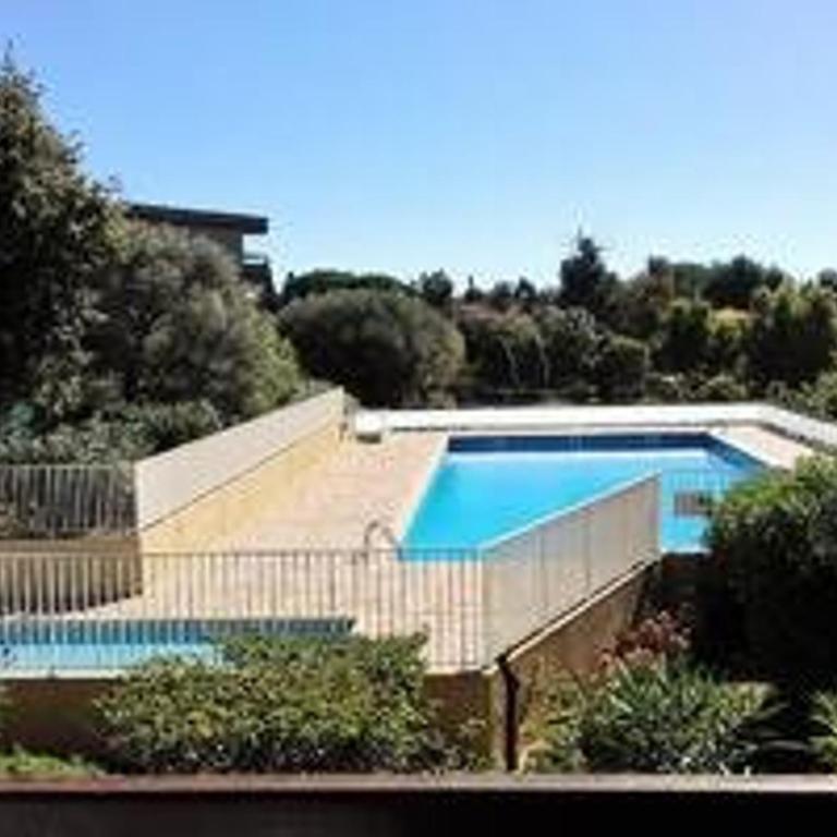 Studio cabine climatisé avec piscine et parking à Bormes-les-Mimosas - FR-1-610-105 - Monolocale - 13
