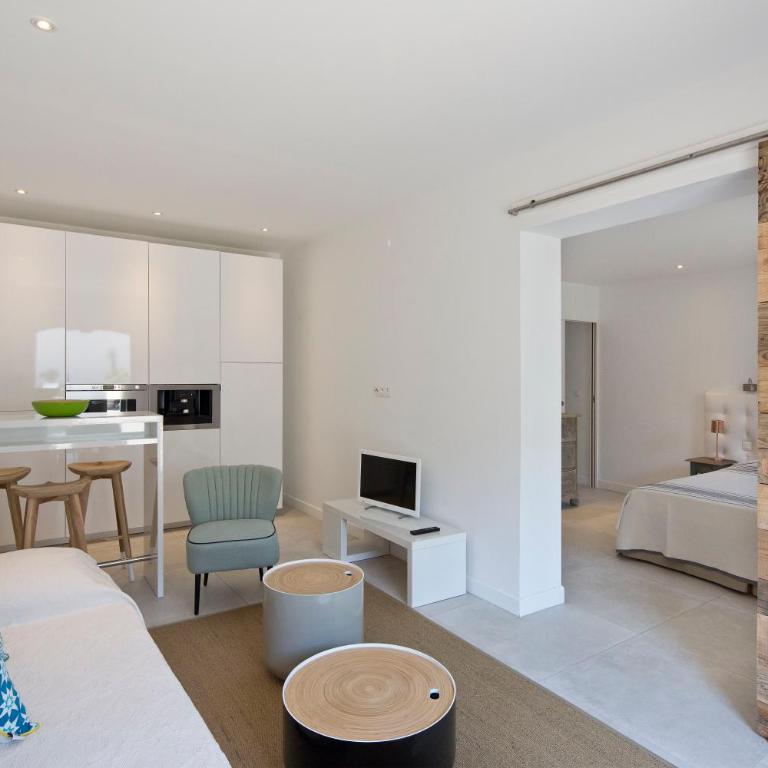 Mas de la Galégière - Les Chambres d'Hôtes - Chambre Triple Supérieure - 1
