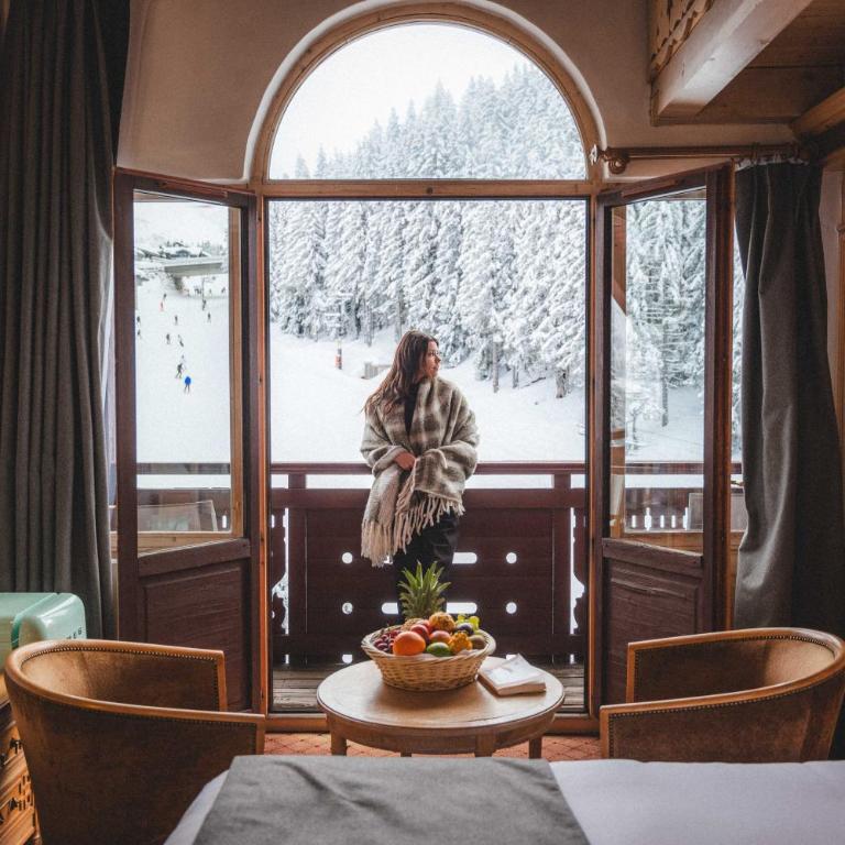 Hotel Le Carlina Courchevel 1850 - Chambre Double Prestige - Vue sur Piste de Ski - 1