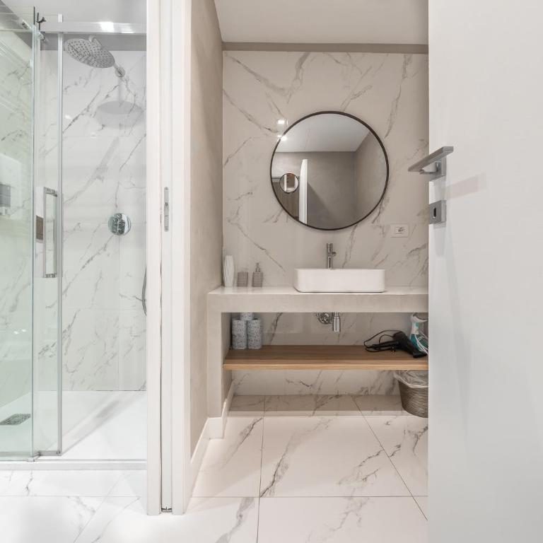 Milan Downtown Apartments - Monolocale King Deluxe - 11