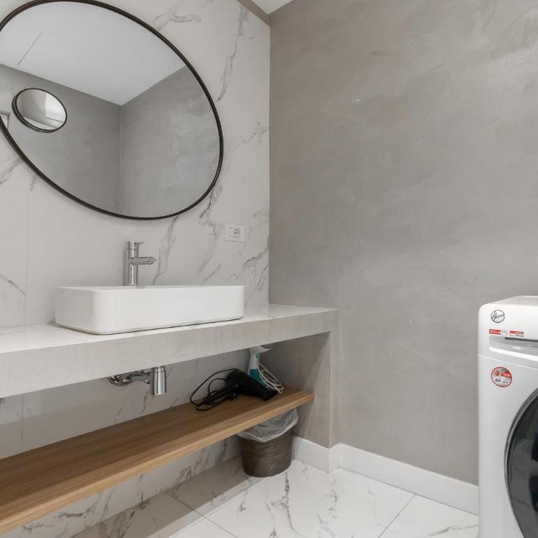 Milan Downtown Apartments - Monolocale King Deluxe - 17